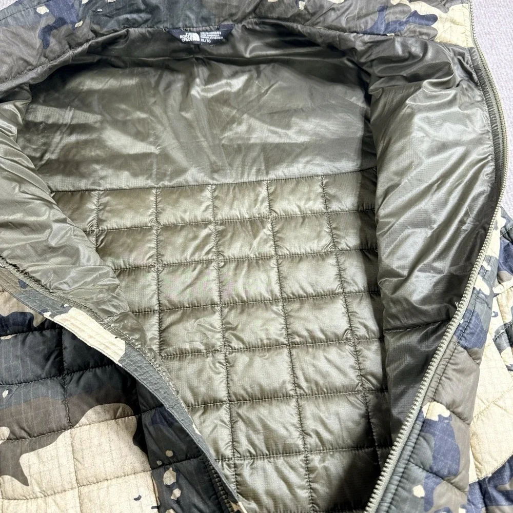 The North Face Mens XL ThermoBall Camo Vest Lightweight Puffer Full Zip